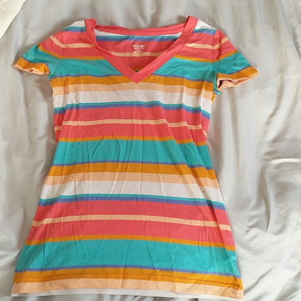 Vibrant stretchy tee